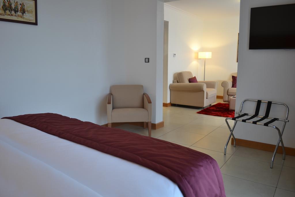 Star Land Hotel Bonapriso Douala Phòng bức ảnh