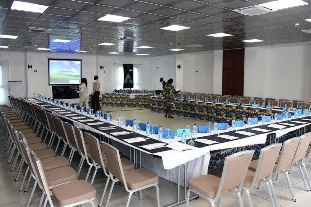 Star Land Hotel Bonapriso Douala Ngoại thất bức ảnh